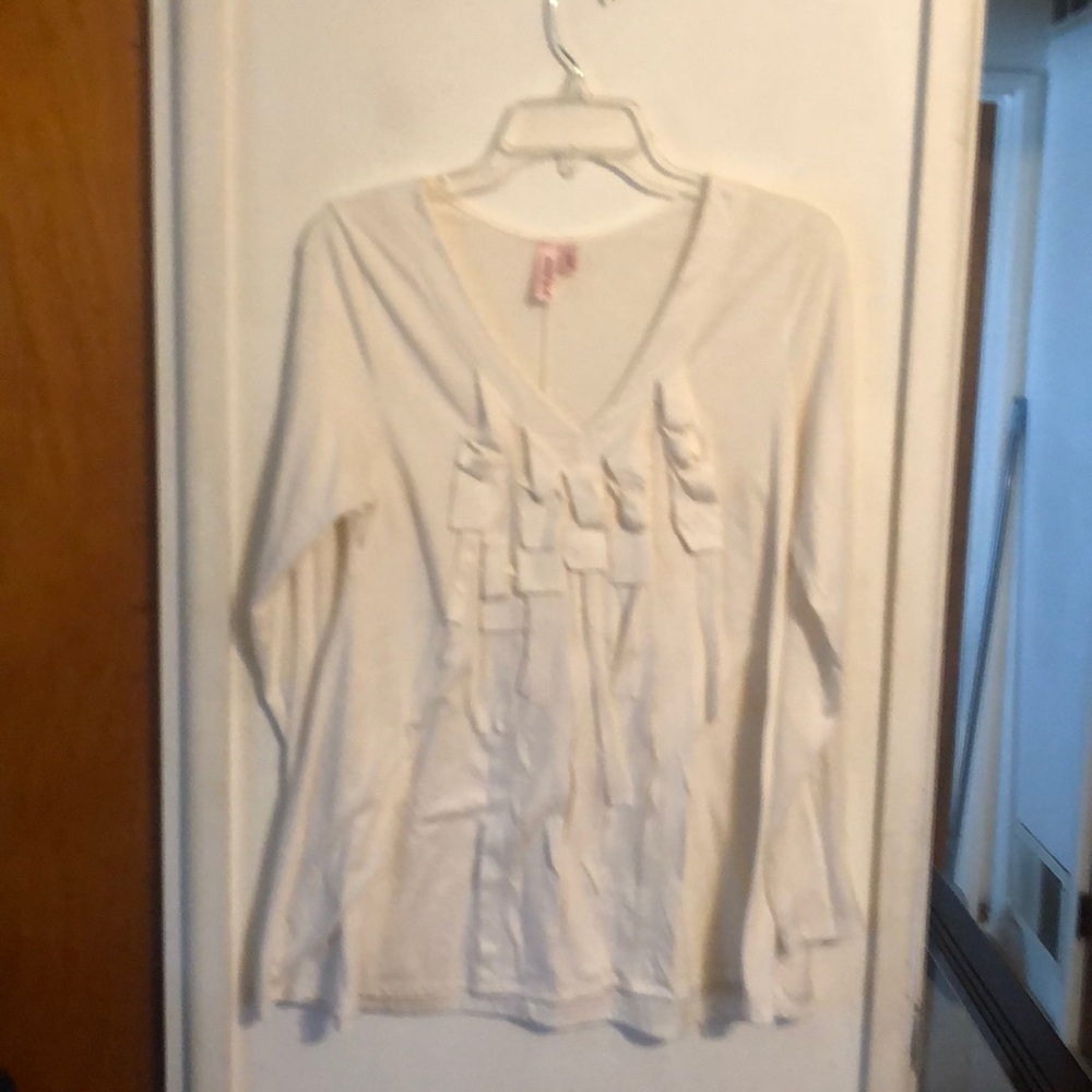 Women preowned Off White Top Size M